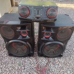 Lg XBoom 3500 WATT Hi-Fi Stereo 