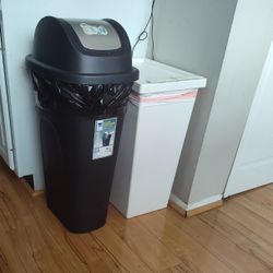 Black Bin  and Recycling  Trash Bin 