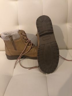 Kids boots