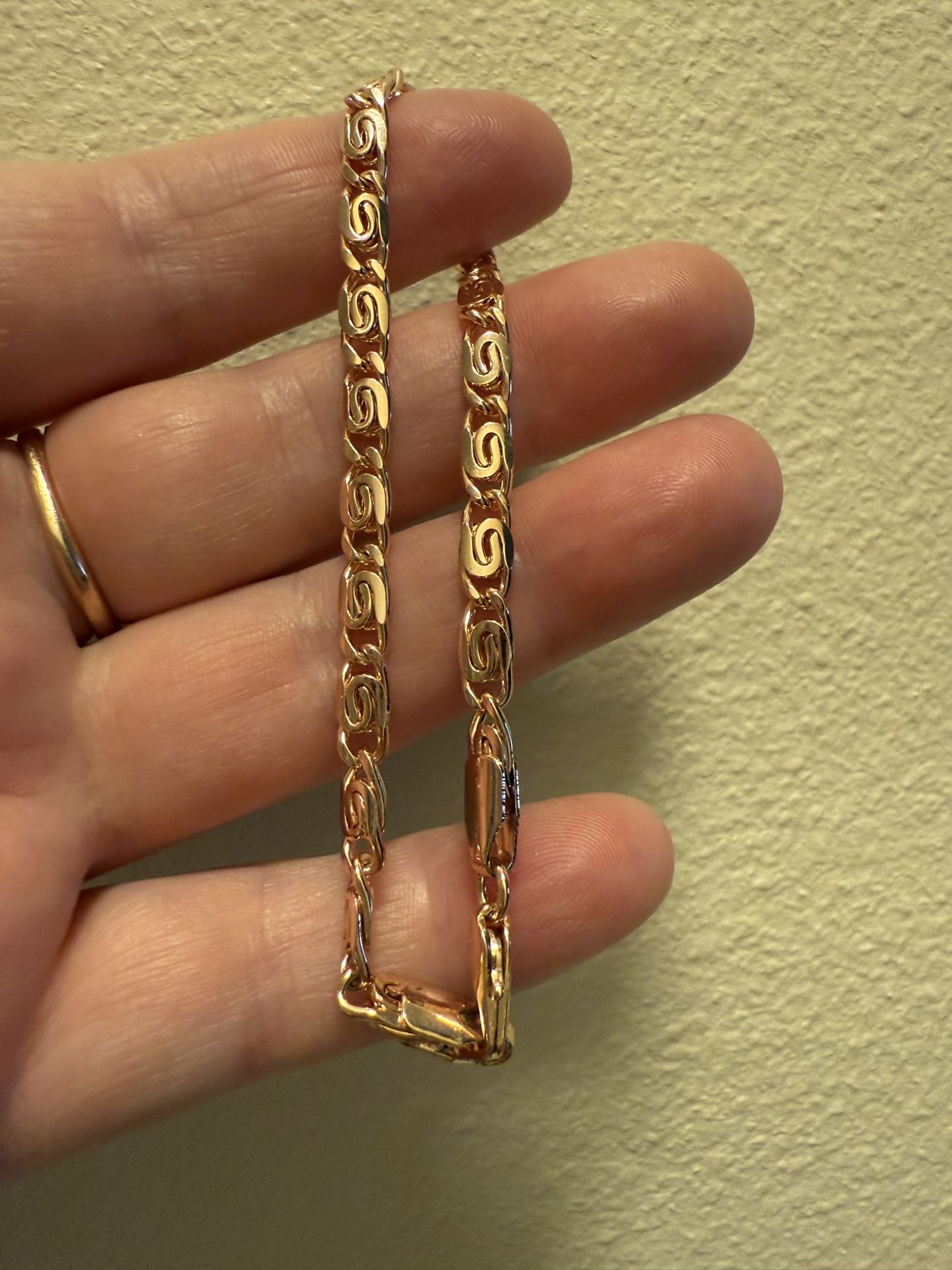 Gold bracelet