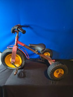 Super Old Vintage Tricycle
