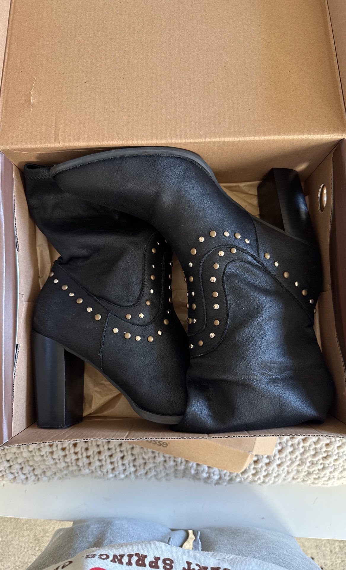 Oasis Society Black Booties Size 8 $40