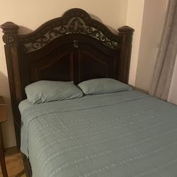 QUEEN BED + MATRESS LUXURY BED