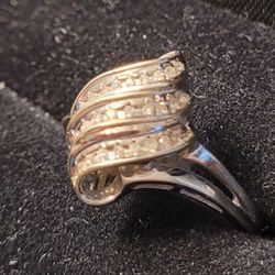 1970's 10kt YG  diamond Ring SZ 8.75