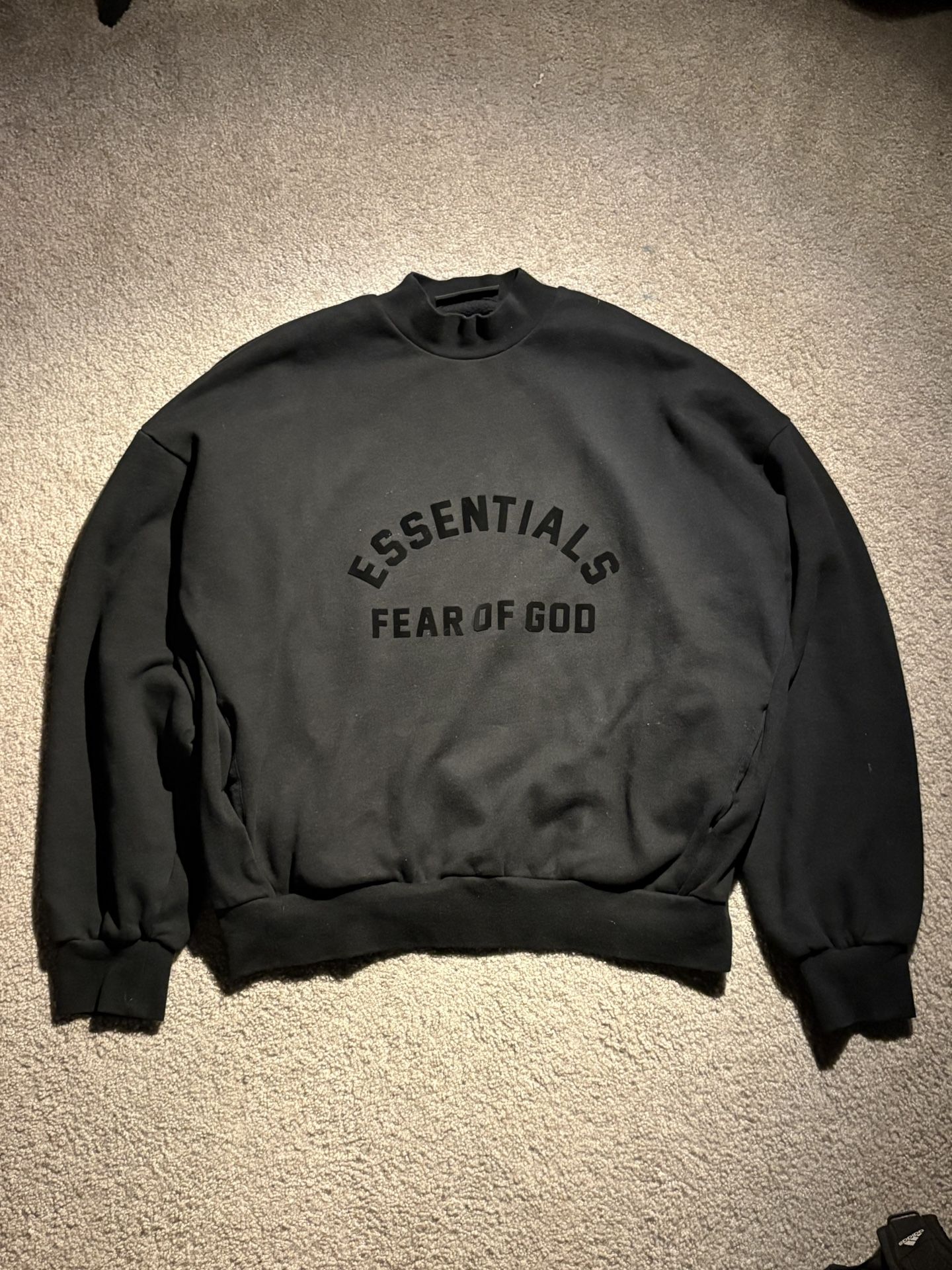 Essentials Fear of God Jet Black Crewneck Sweatshirt