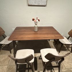Five (5) Piece Dining Table Set _JEROME’s  _  $349