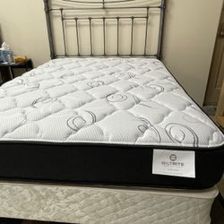 Full Iron Headboard 56” H, Clean Reversible Mattress & Boxspring Matrimonial Cama completa limpia