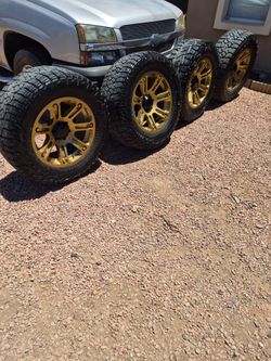 Silverado  20 inch offroad  wheels sierra help rims 6 lug chevy