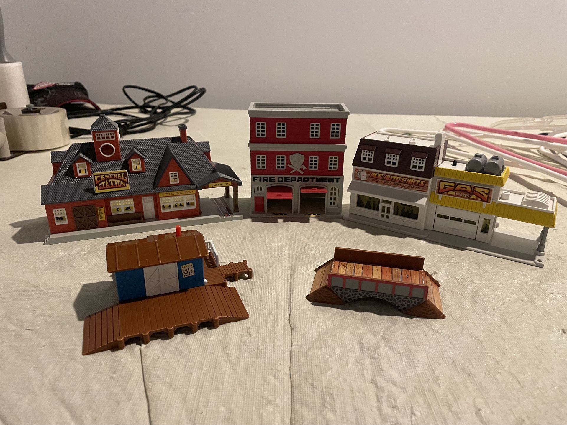 Galoob 1989 Micro Machines Play Sets Mix Fire Central Station Gas Bridge 1990