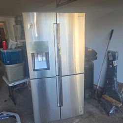 NOT WORKING  Fridge Samsung 