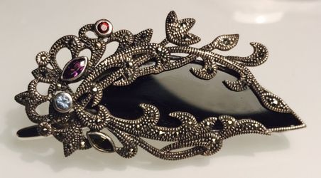 Vintage Inspired Brooch For Women