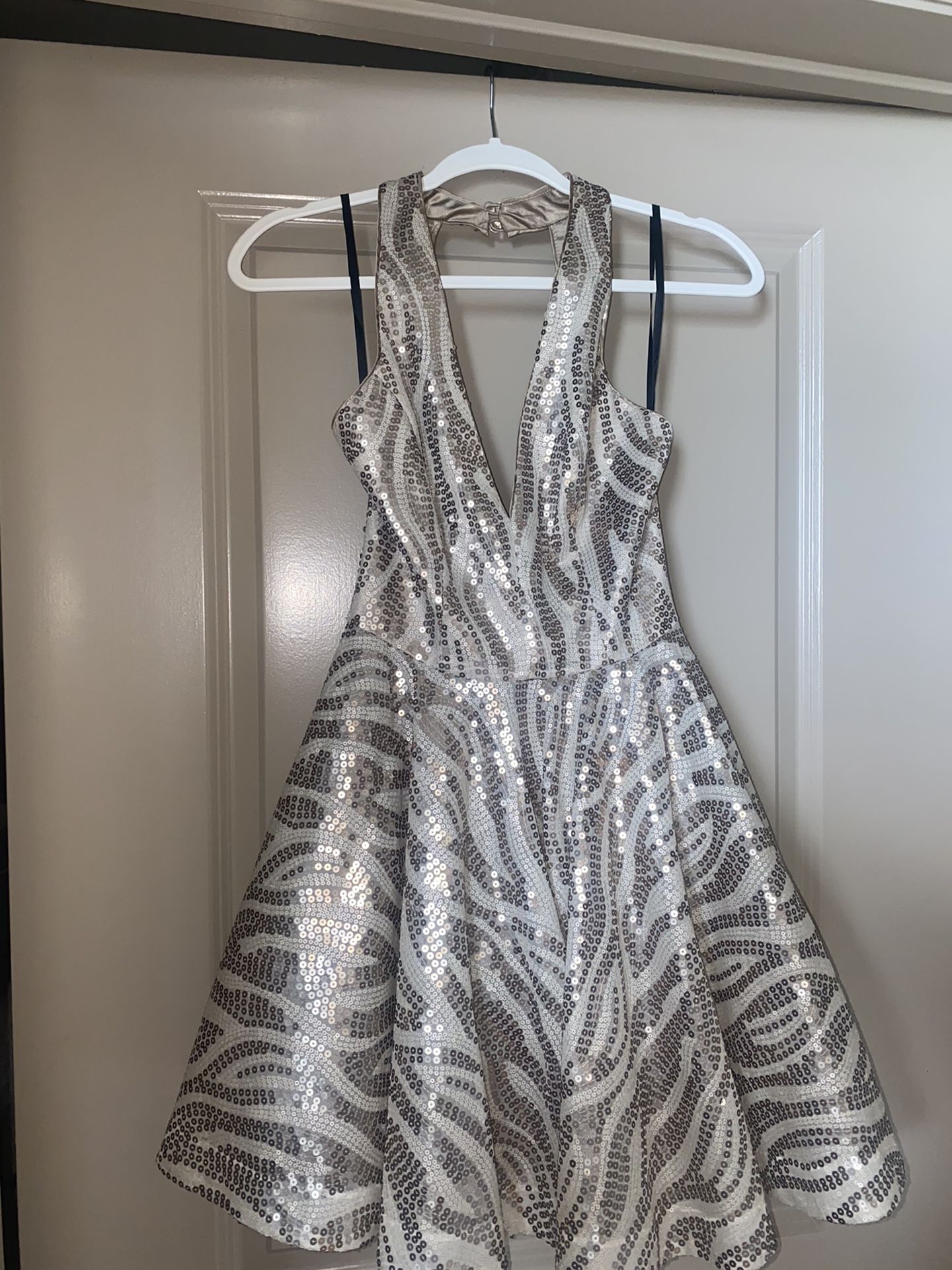 Bebe Size 2 Silver & Gold Sequence Party Dress 