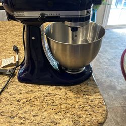 Kitchen Aid Stand Mixer Tilt Head 4.5 Quart
