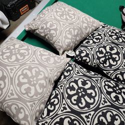 decorative  pillows