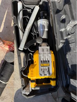 DeWalt D25901K demolition/jack hammer