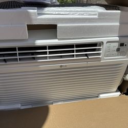 Brand New 8000 Btu Window Air Conditioner 115V