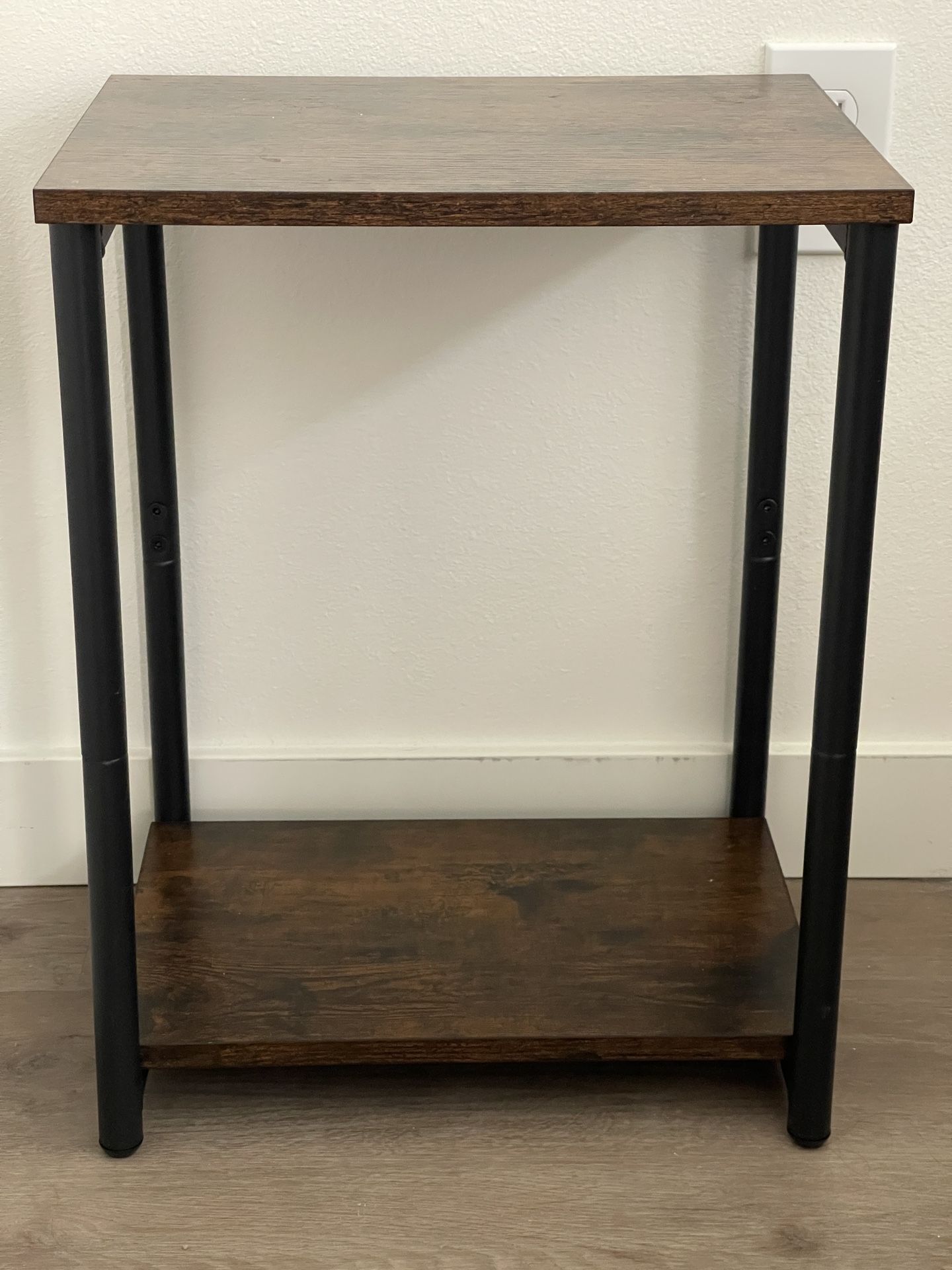 Set of Two Nightstands – Great Condition