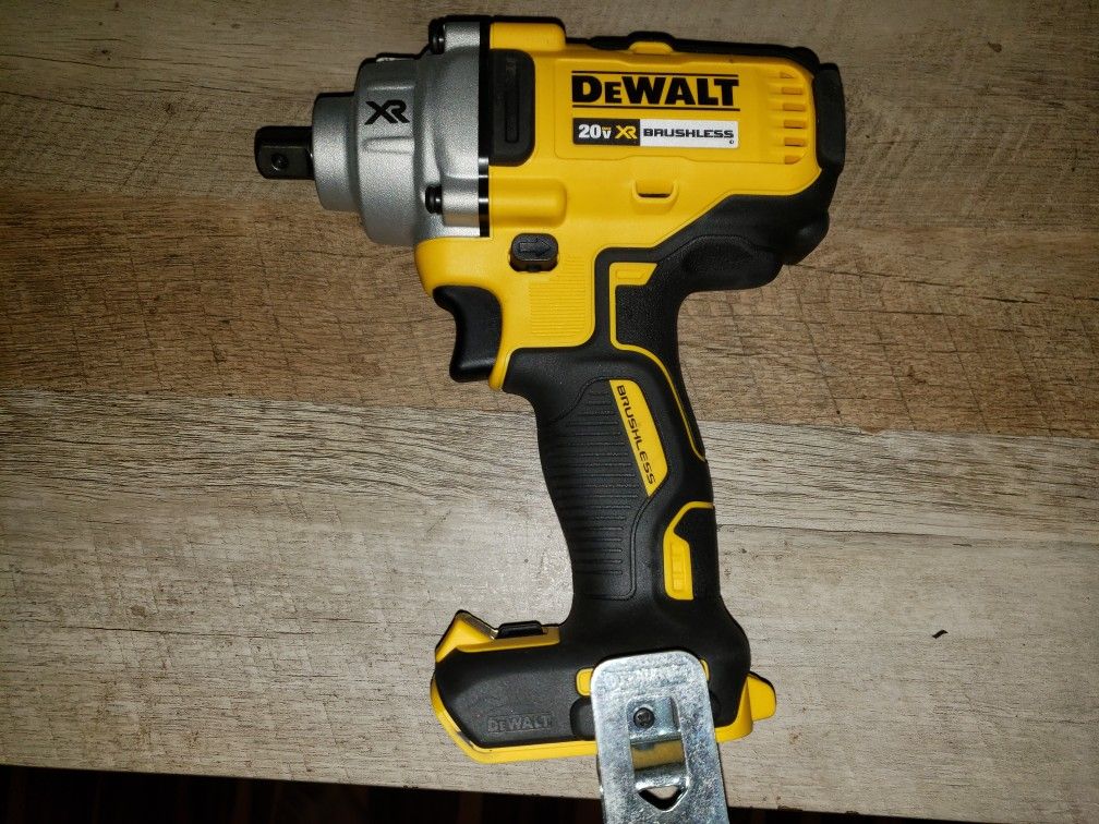 NEW DEWALT 20V XR 1/2" BRUSHLESS 3 SPEED IMPACT 
TOOL ONLY!!!