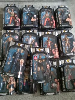 14 Wrestlers Lot(New)