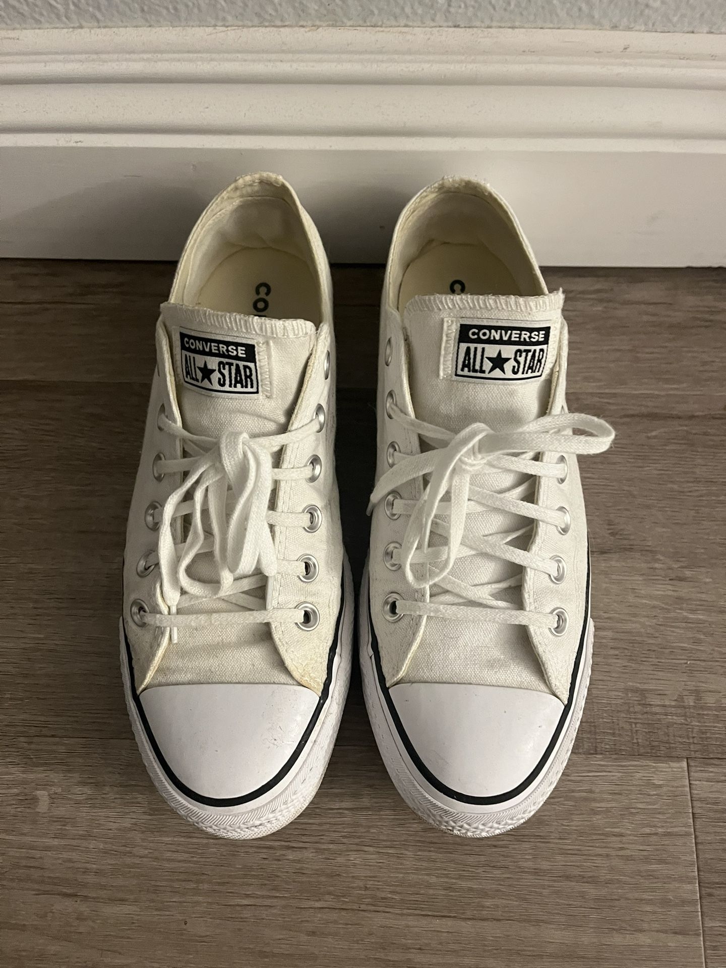Converse With Pump W Sz 9 (UTC Area)
