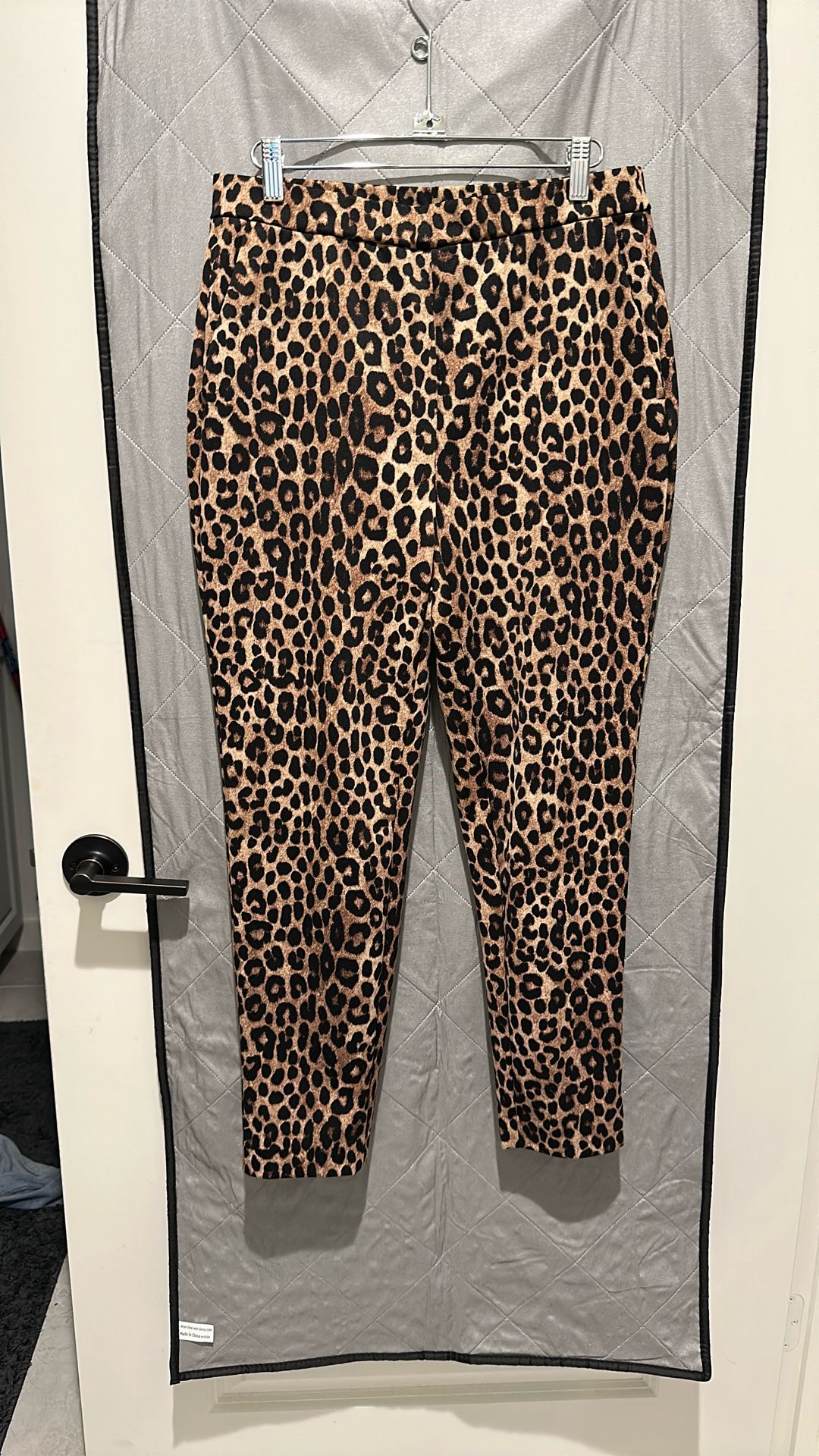 Michael Kors leopard pants SIZE M