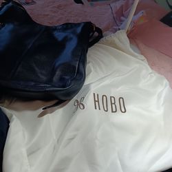 HOBO Intl Black leather convertible shoulder bag/backpack