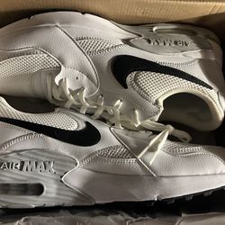 Brand new pair of air maxes and one slightly used pair of air maxes
