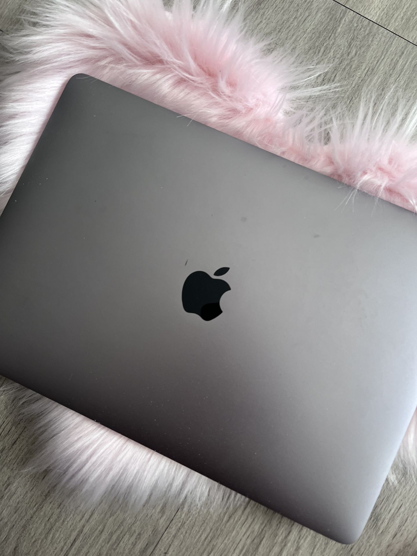 Mac Book Pro