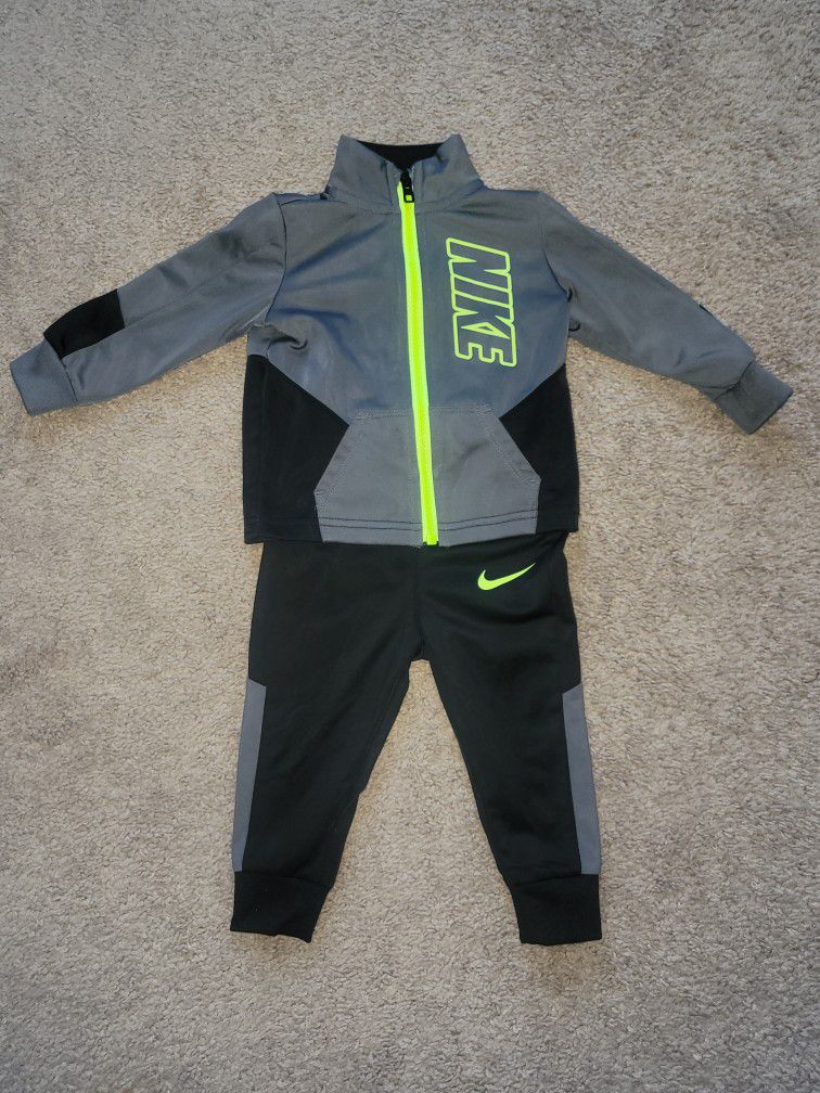 Nike 12 Months Gray/Black Jogger Suit