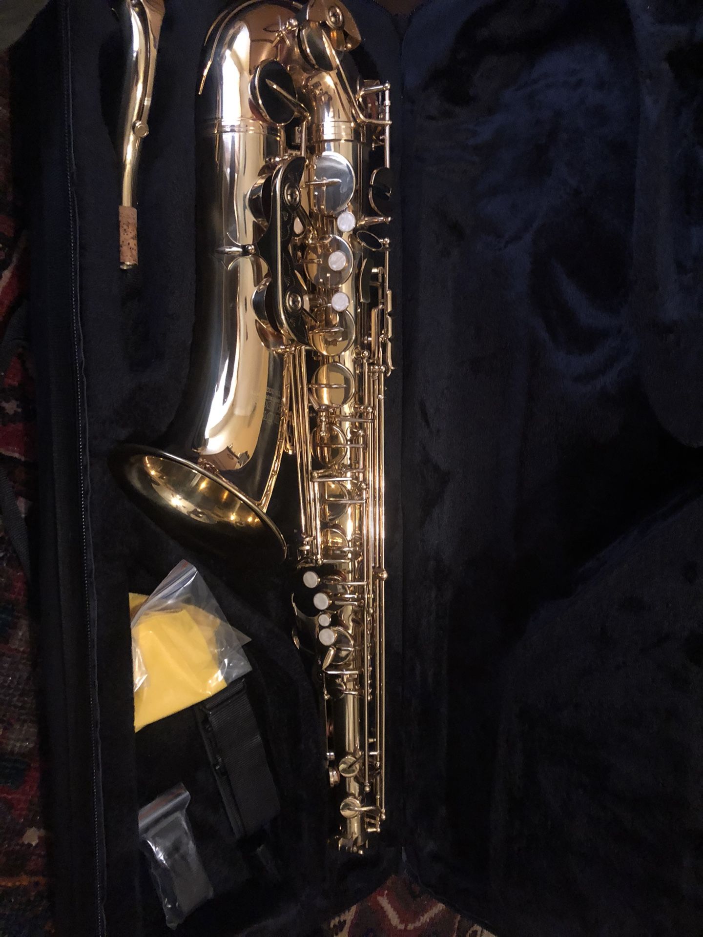 brand new saxophone tenor