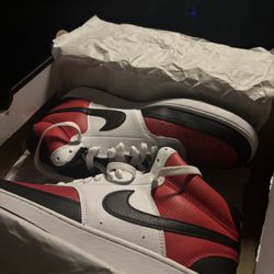 Nike Court Vision Mid Red