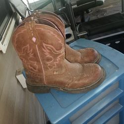 Size 9 Justin Boots