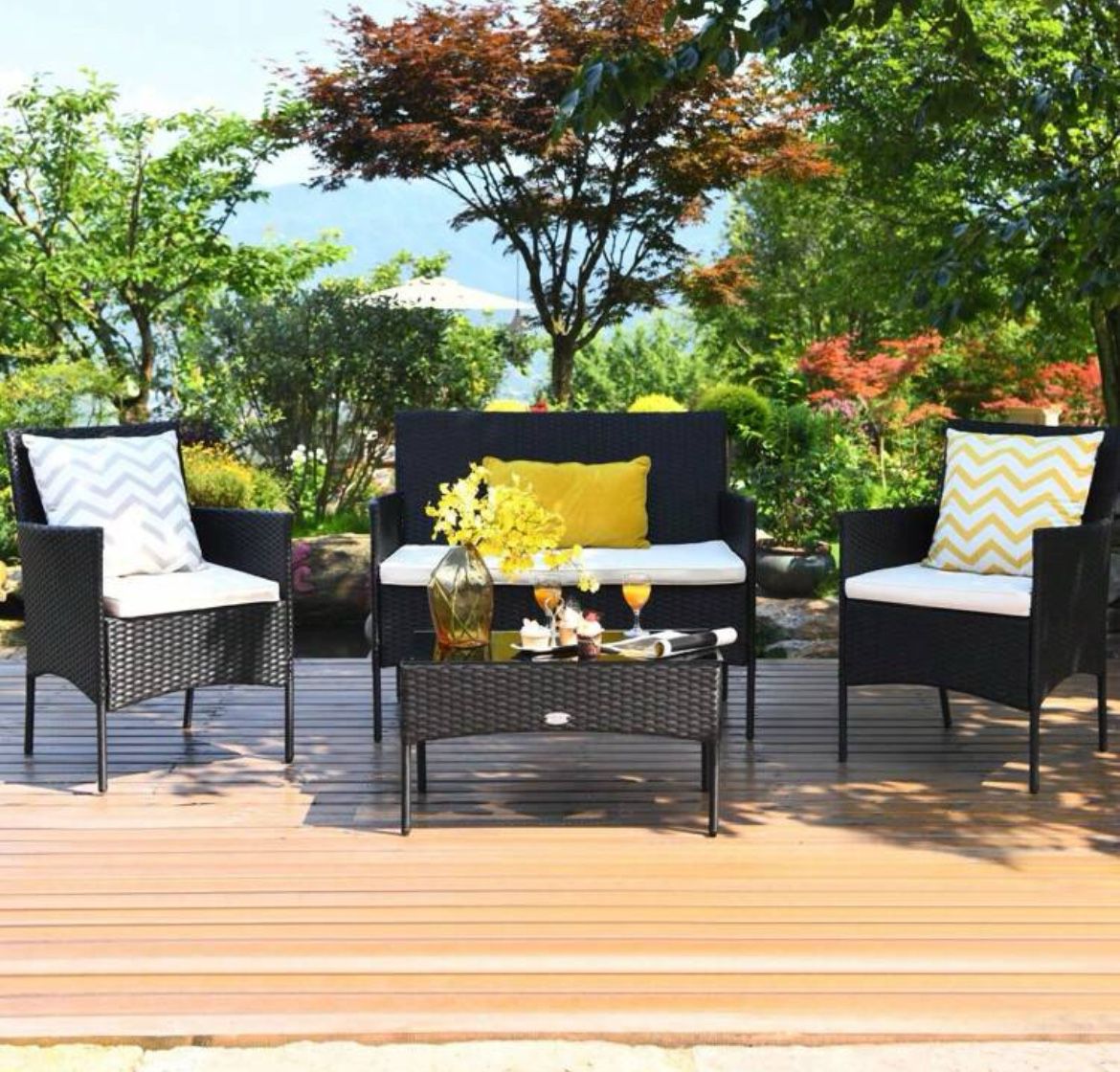 Patio furniture Wicker 4 - Person Seating Group With Cushions