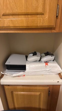 PS5 Pro & OLED Monitor ( Samsung Odyssey OLED G6 (G60SD) ) Combo