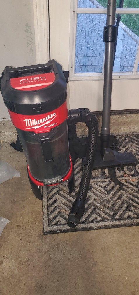 Milwaukee Fuel Vacuum 