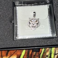 Vvs Moisanite Tiger Pendant