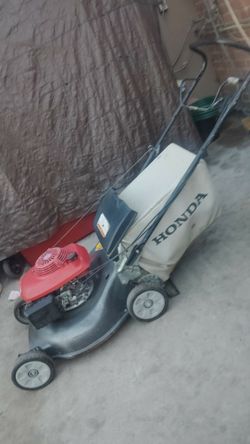 HONDA PUSH LAWNMOWER