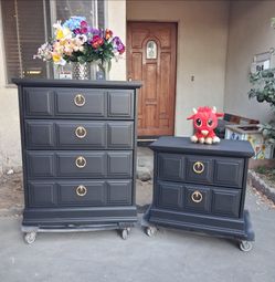 4 Drawer Dresser with 2 Drawer Nightstand-all Solid Wood- Black with Gold
