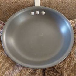 Calphalon 10" Anodized Carbon Steel Pan