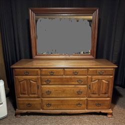 Kling Colonial Solid Maple Bureau With Mirror