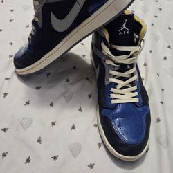 Nike Air Jordan 1