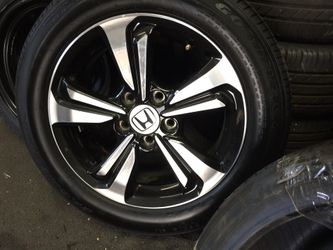 Honda civic wheel 16”. Only one
