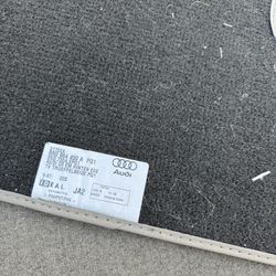 Audi Q5 2016 Manufacturer Floor Matts. 