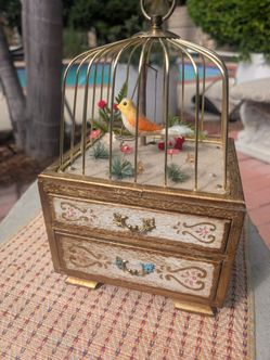 Vintage Japanese musical jewelry box