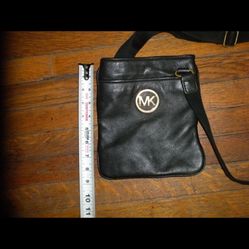 Kors Crossbody