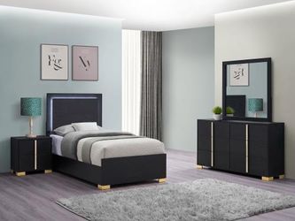Brand New Twin Size Bedroom Sets / Set Twin Nuevos a Estrenar