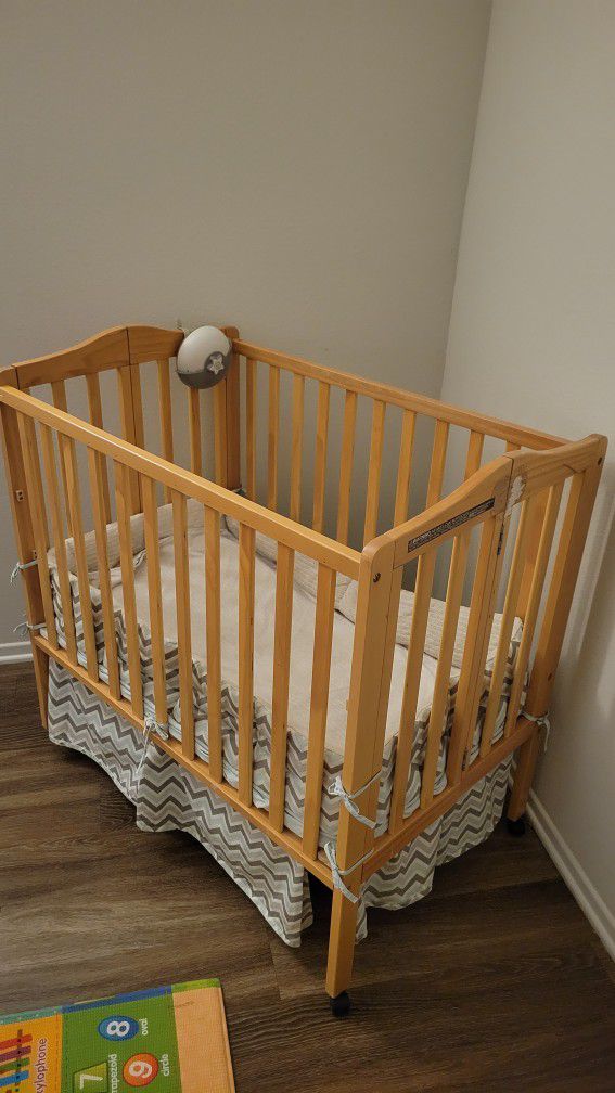 Baby Crib Kids Bed