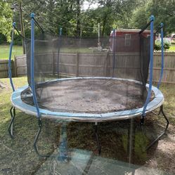 Trampoline 