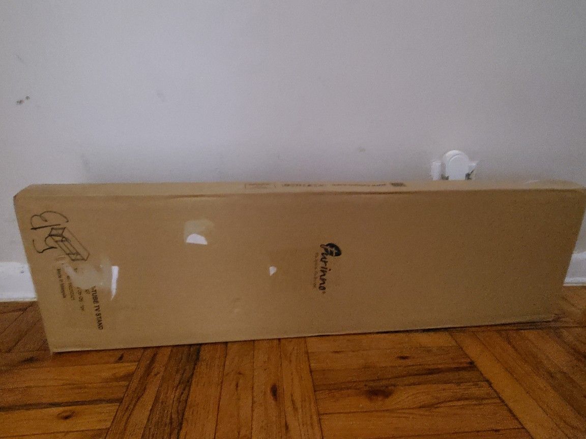Tv Stan never used is new
