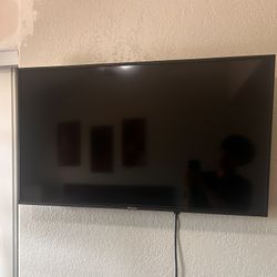Hisense Smart Tv 40in